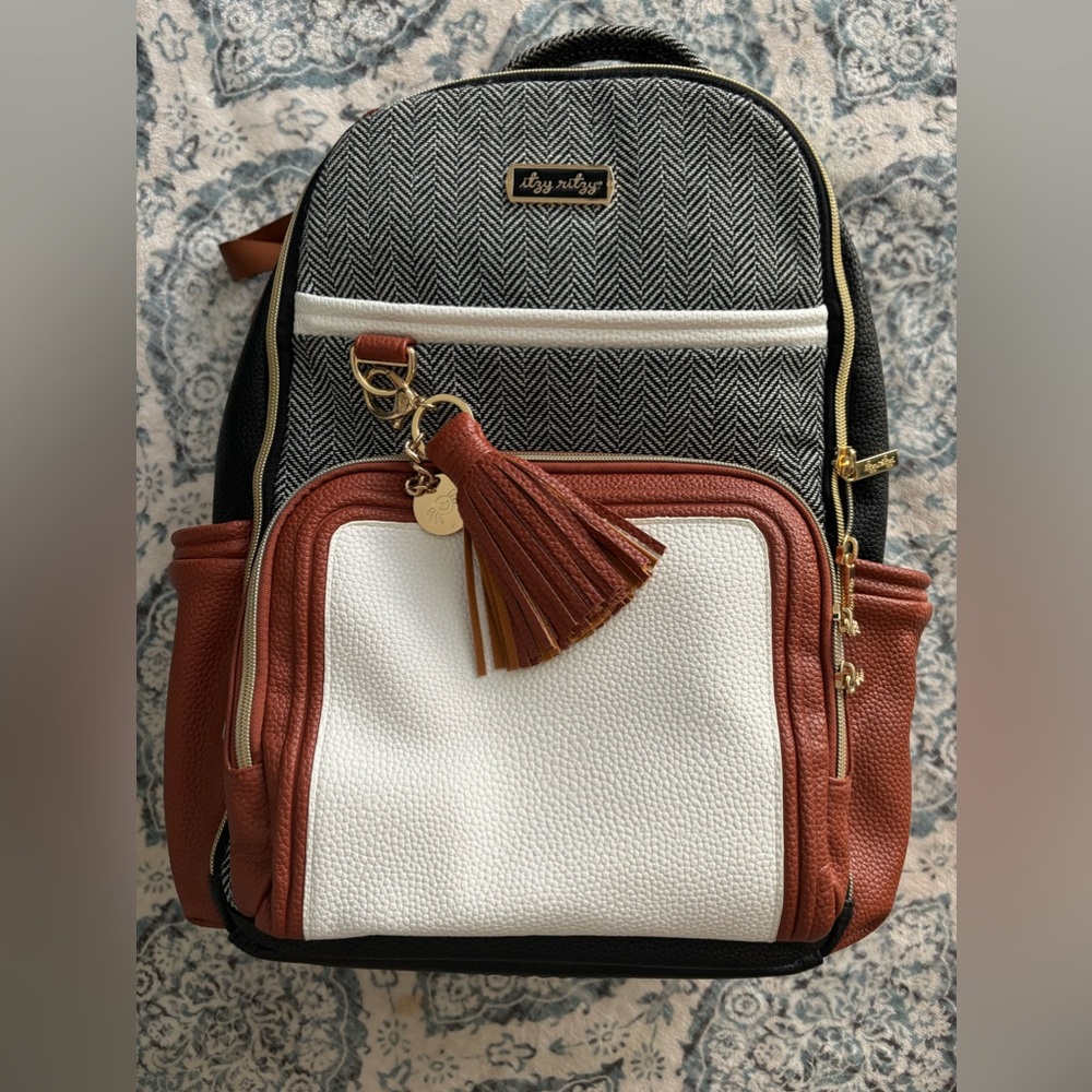 Itzy Ritzy Boss Diaper Bag